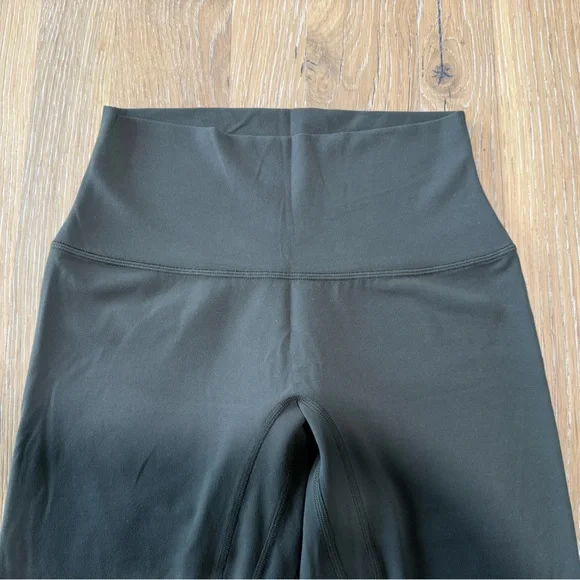 Aritzia TNA Golden Butter High-Waist Leggings - Picture 2 of 3